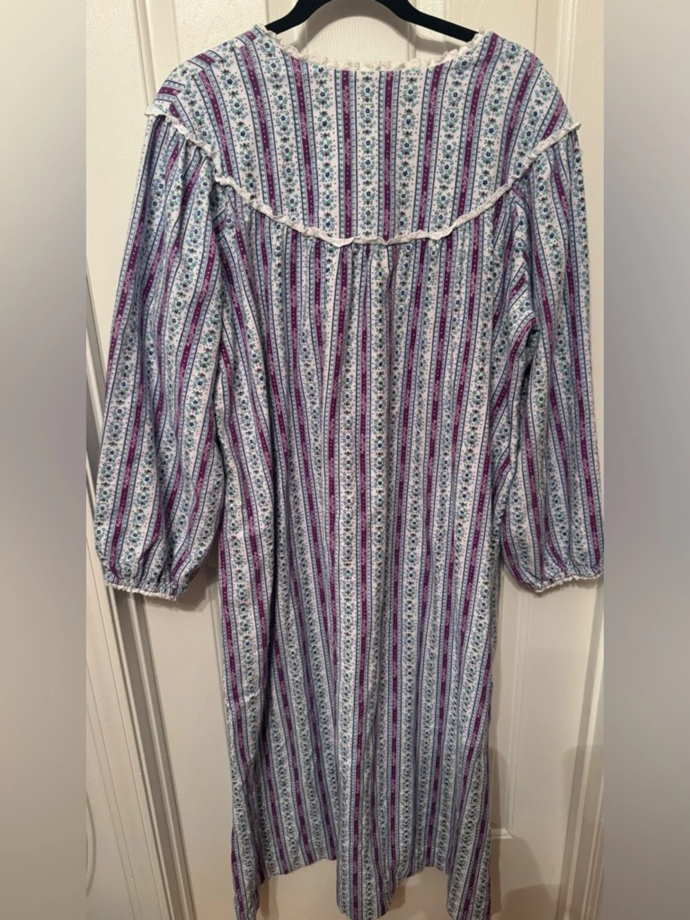 Lanz of Salzburg flannel nightgown, Size 2X?)
